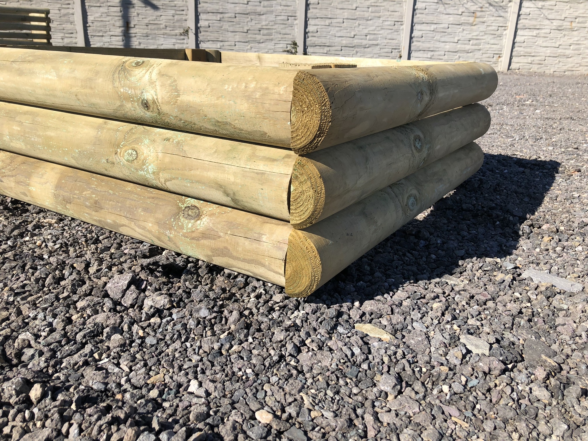 Yükseltilmiş çiçeklik 