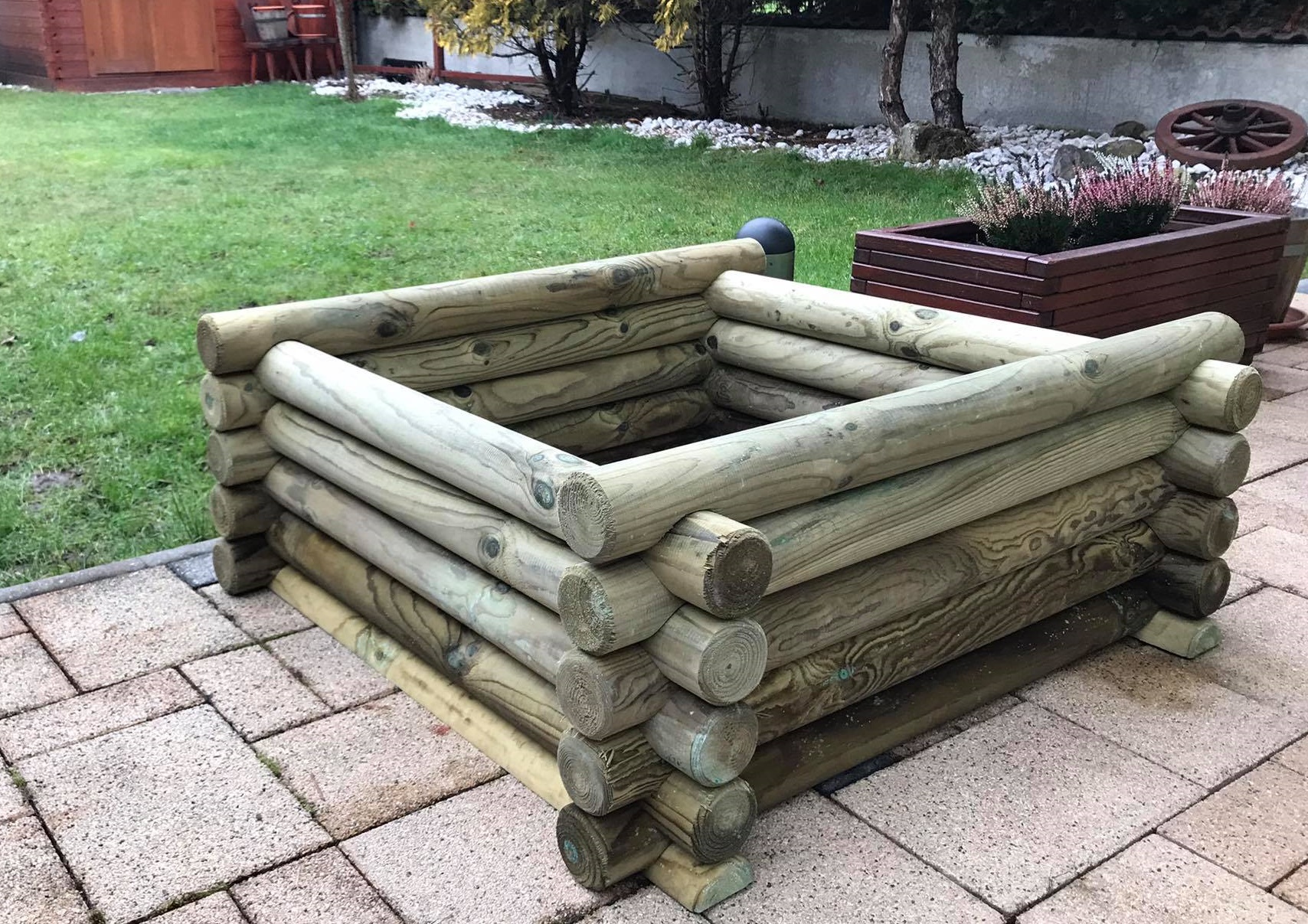 Yükseltilmiş yatak 