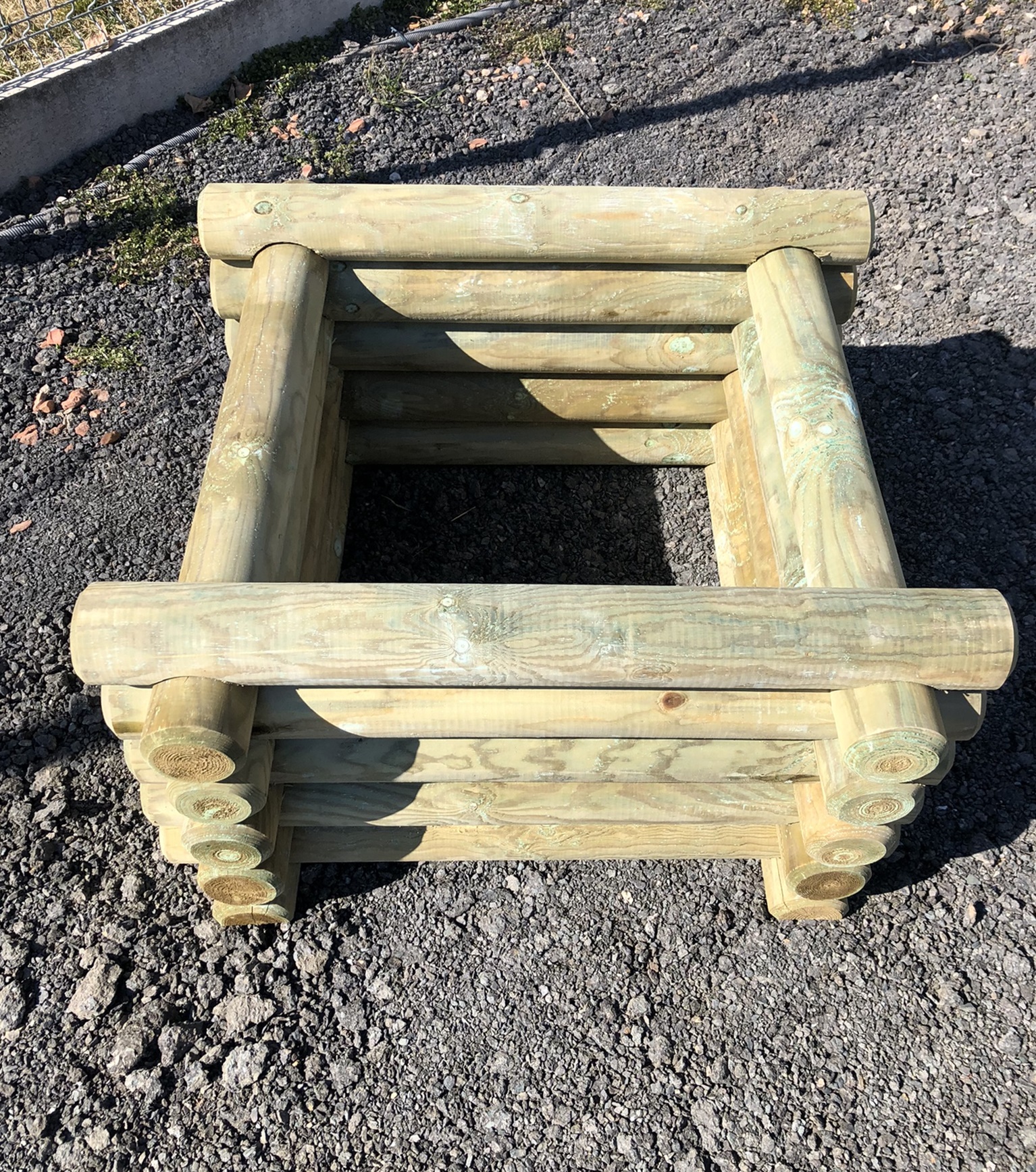 Yükseltilmiş yatak Srub ø10 50x90x90cm