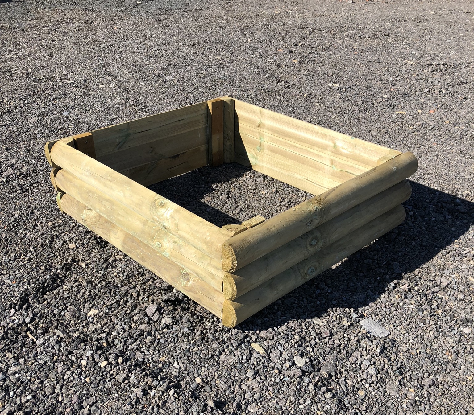 Yükseltilmiş çiçeklik 